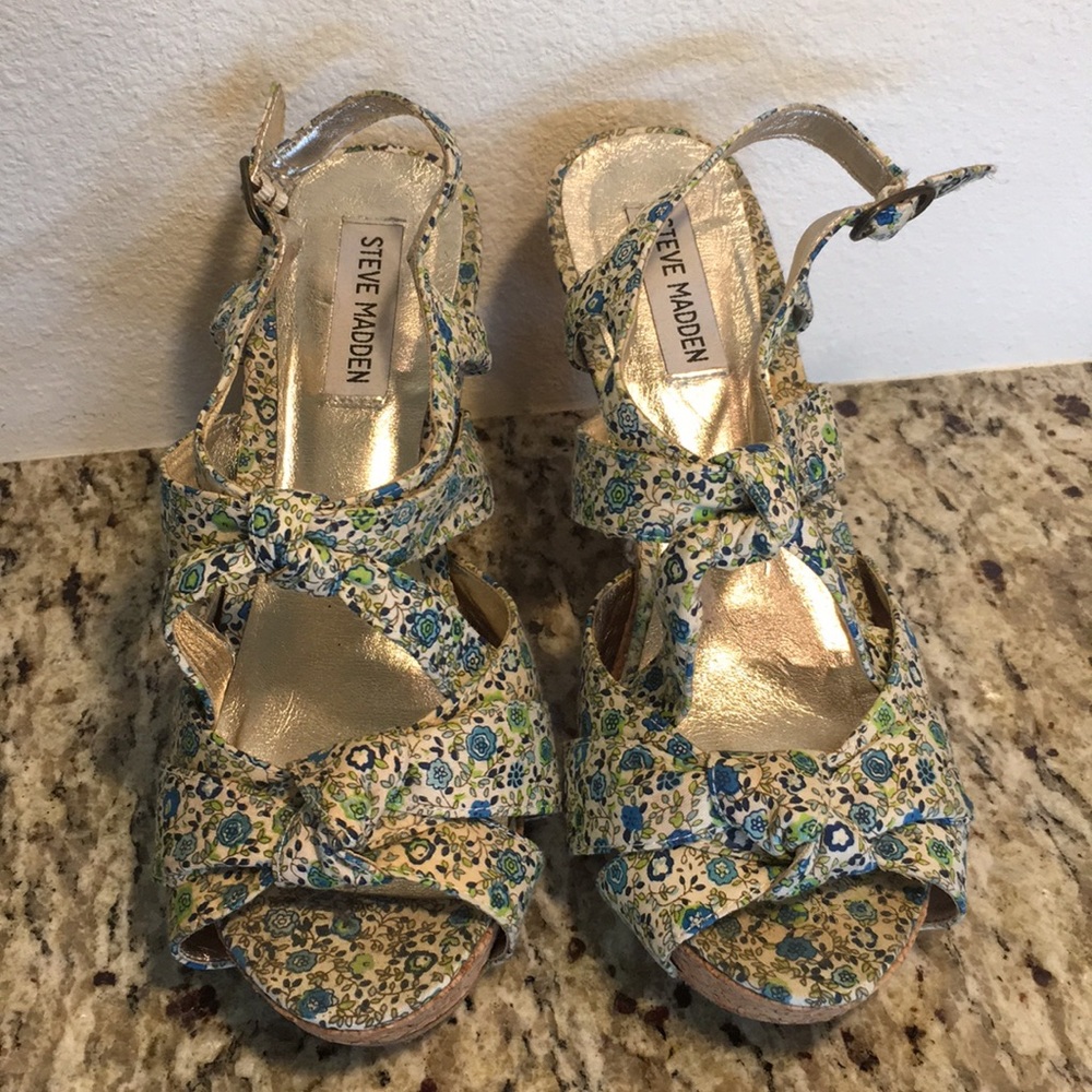 Steven Madden Sandals